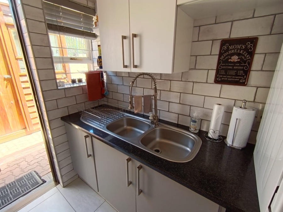 3 Bedroom Property for Sale in Island View Western Cape